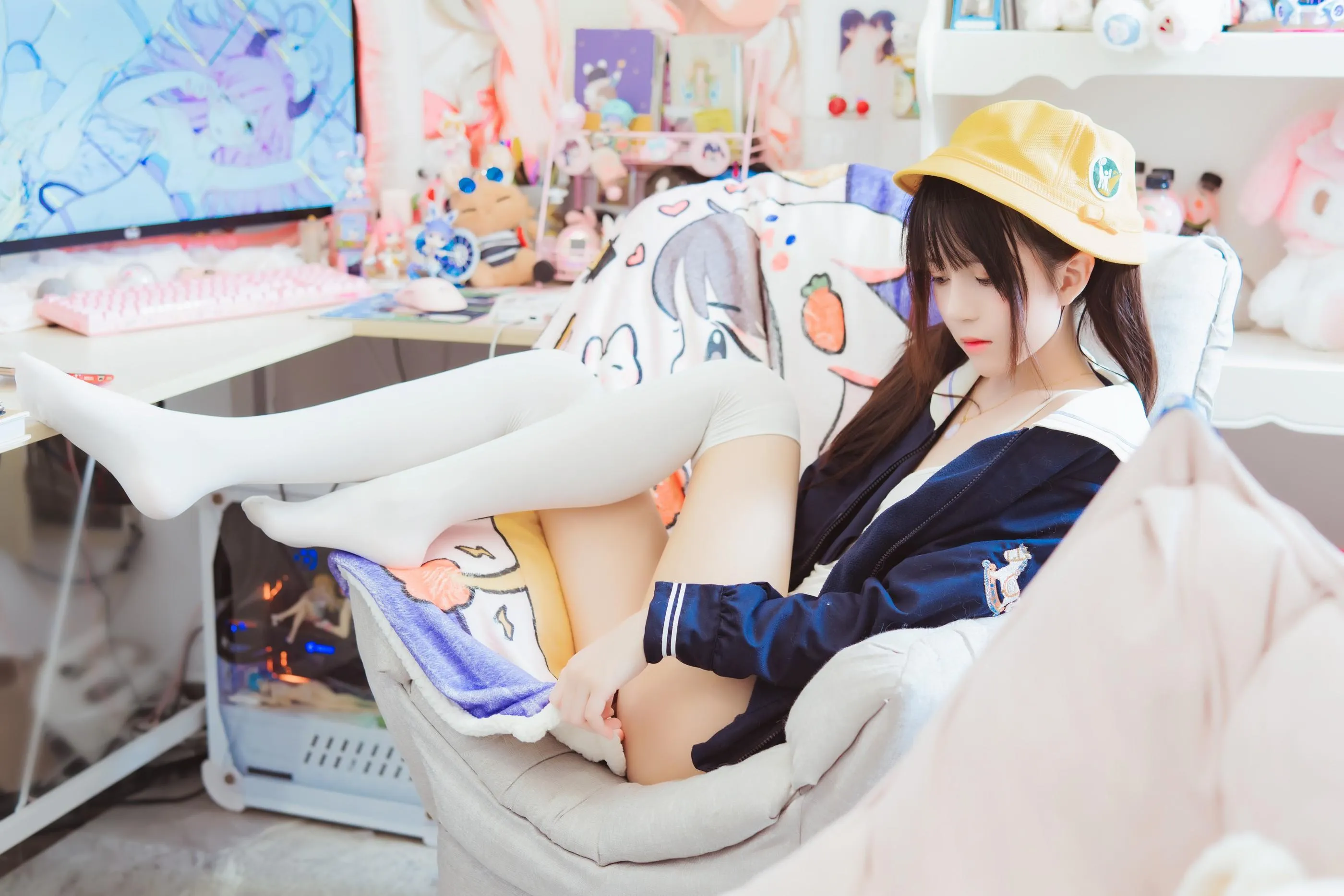 [艺图语] 2022.05.17 奶桃桃 桜桃喵 [33P]插图5